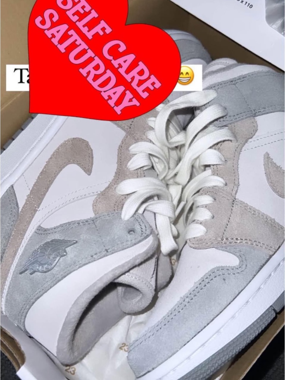 Nike Low-Top Sneakers - White & Light Gray Suede